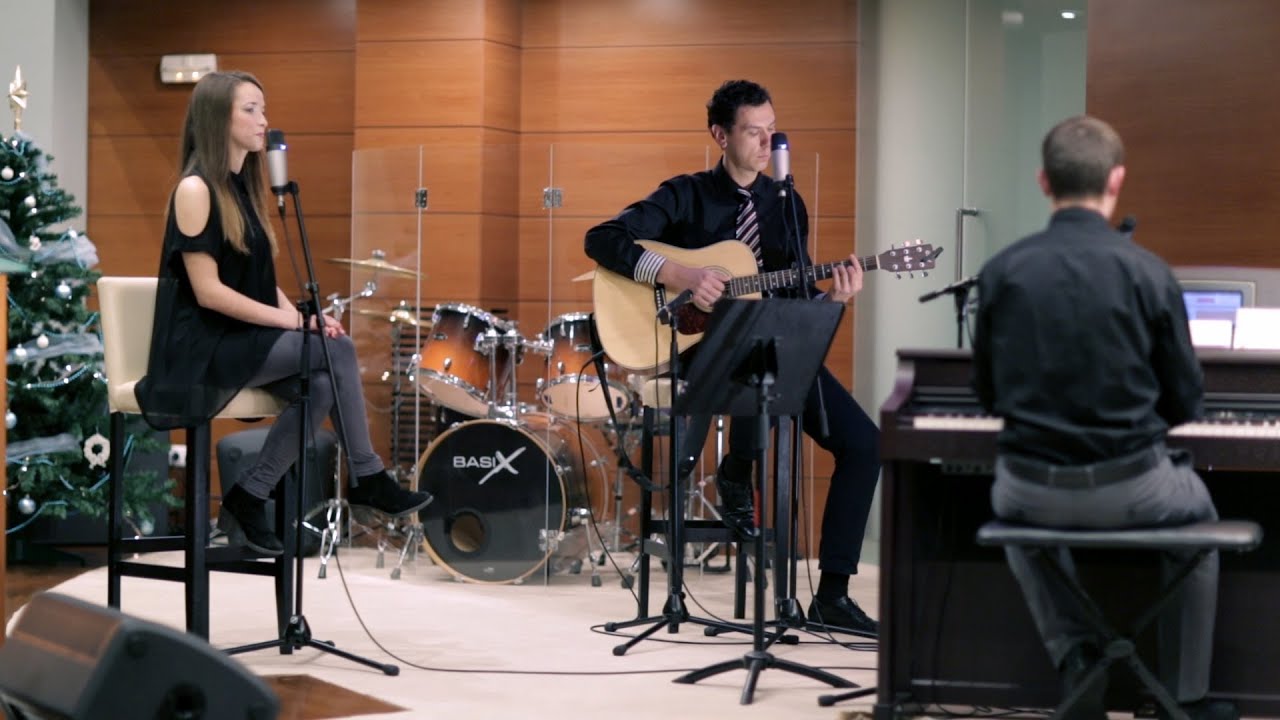 Mondd el a hegyek ormán - Live karácsonyi videoklip