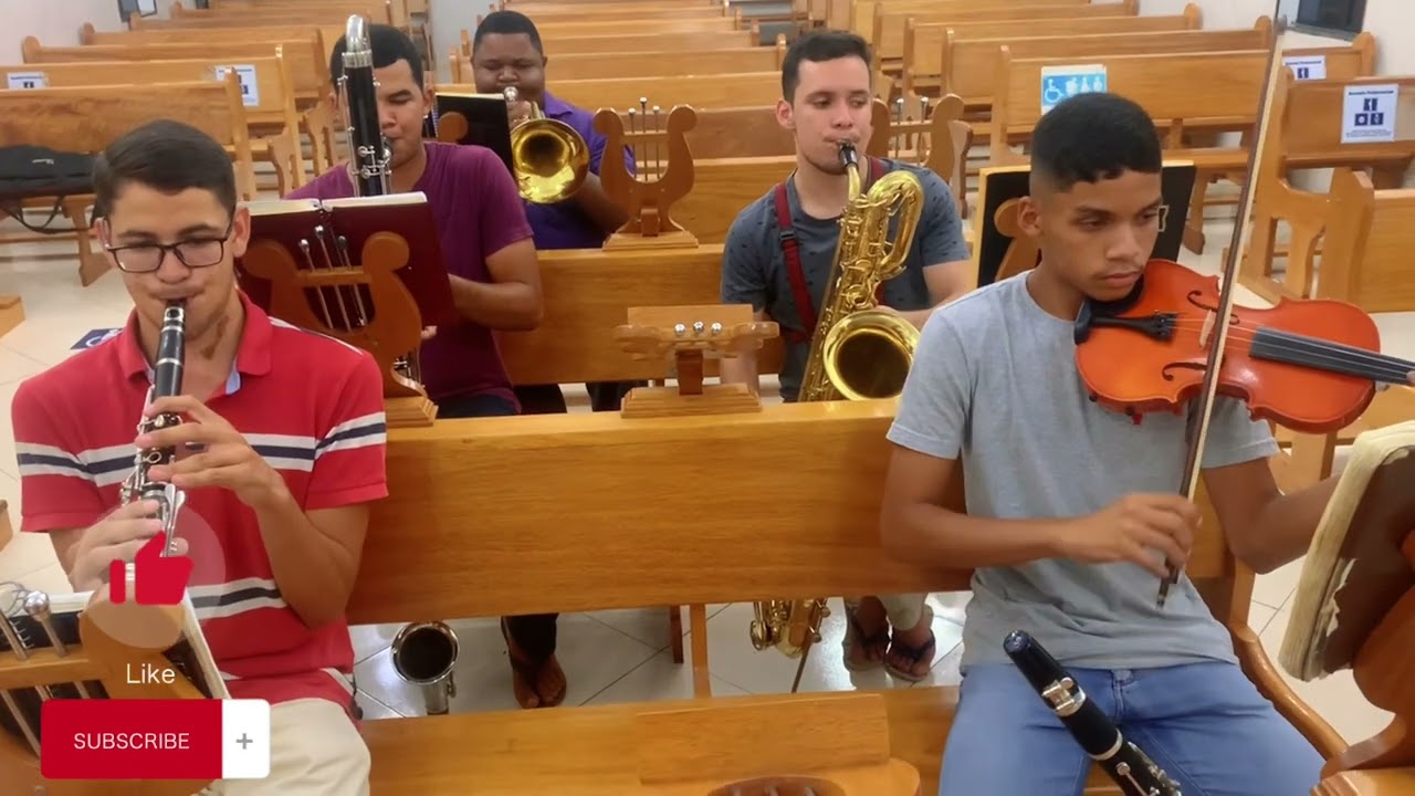 HINO 111- SAX BARÍTONO E DEMAIS TOCANDO BEM ALEGRE!!!