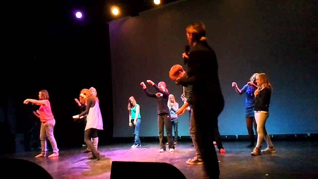 Workshop-Präsentation Die Kunst des Spielens. Improvisation, Theater & Persönlichkeitsentwicklung