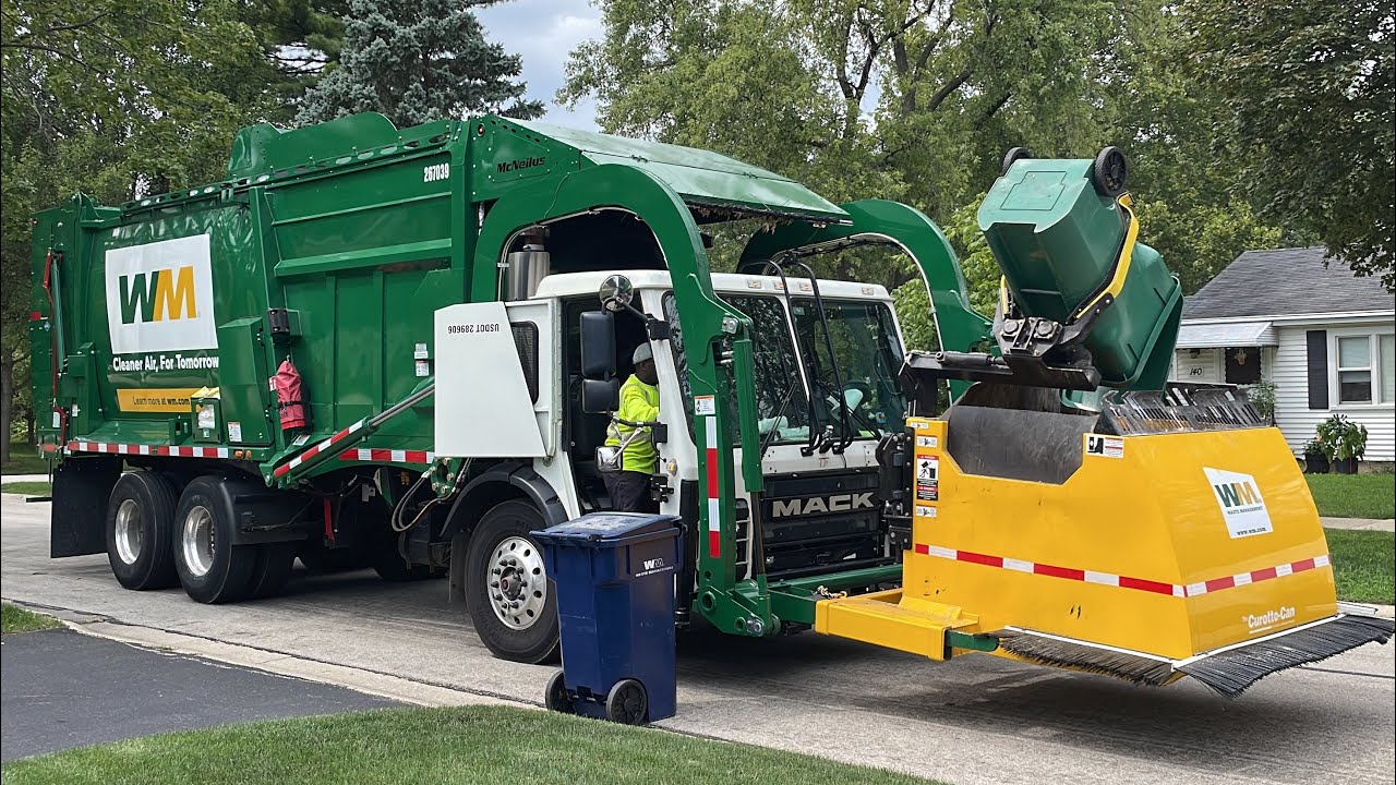 Brand New WM Mack LR McNeilus Meridian Garbage Truck