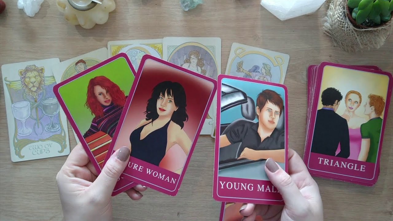 ALGUÉM GOSTA DE MIM EM SEGREDO? │TAROT RESPONDE