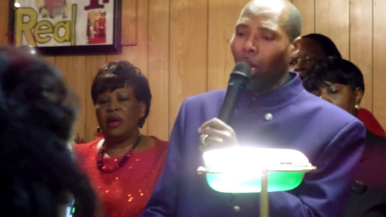 Pastor Willie Love singing Hymn 348 