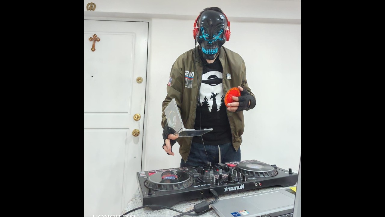 Techno desde la mitad del mundo Volumen 2