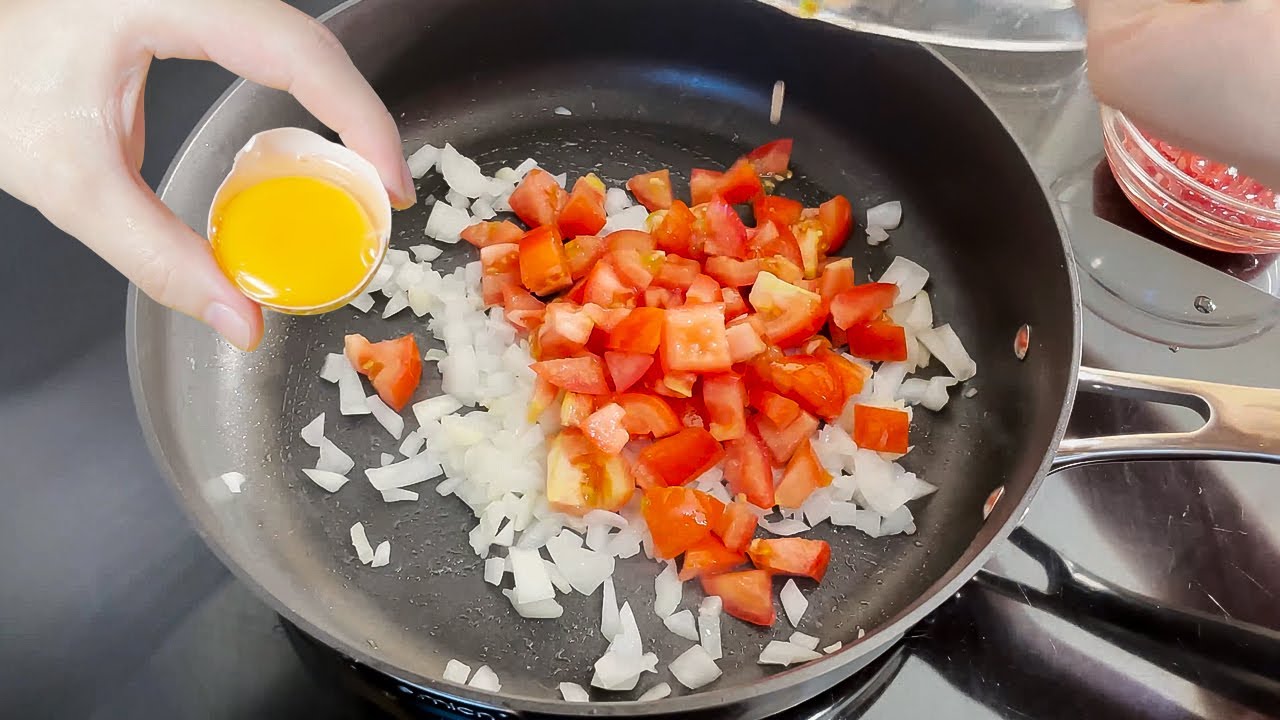 Очень вкусный традиционный рецепт запеченных яиц по-итальянски, простой и легкий в приготовлении