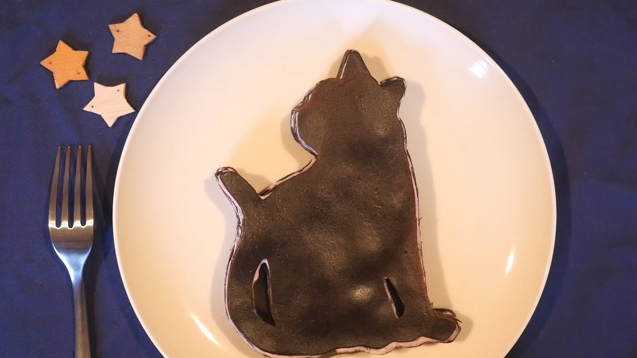 ねこに、ねこを重ねる。黒猫ミルクレープ作り。diy cat millcrape