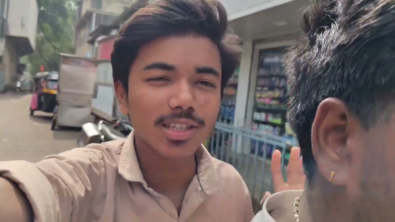 Prince ka new mobile 📱 phone lene ja rahe hai 
