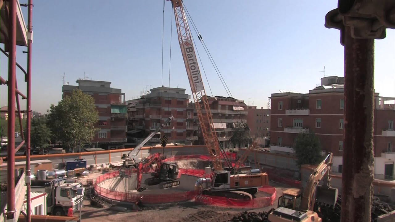 Liebherr - Crawler Cranes HS Series