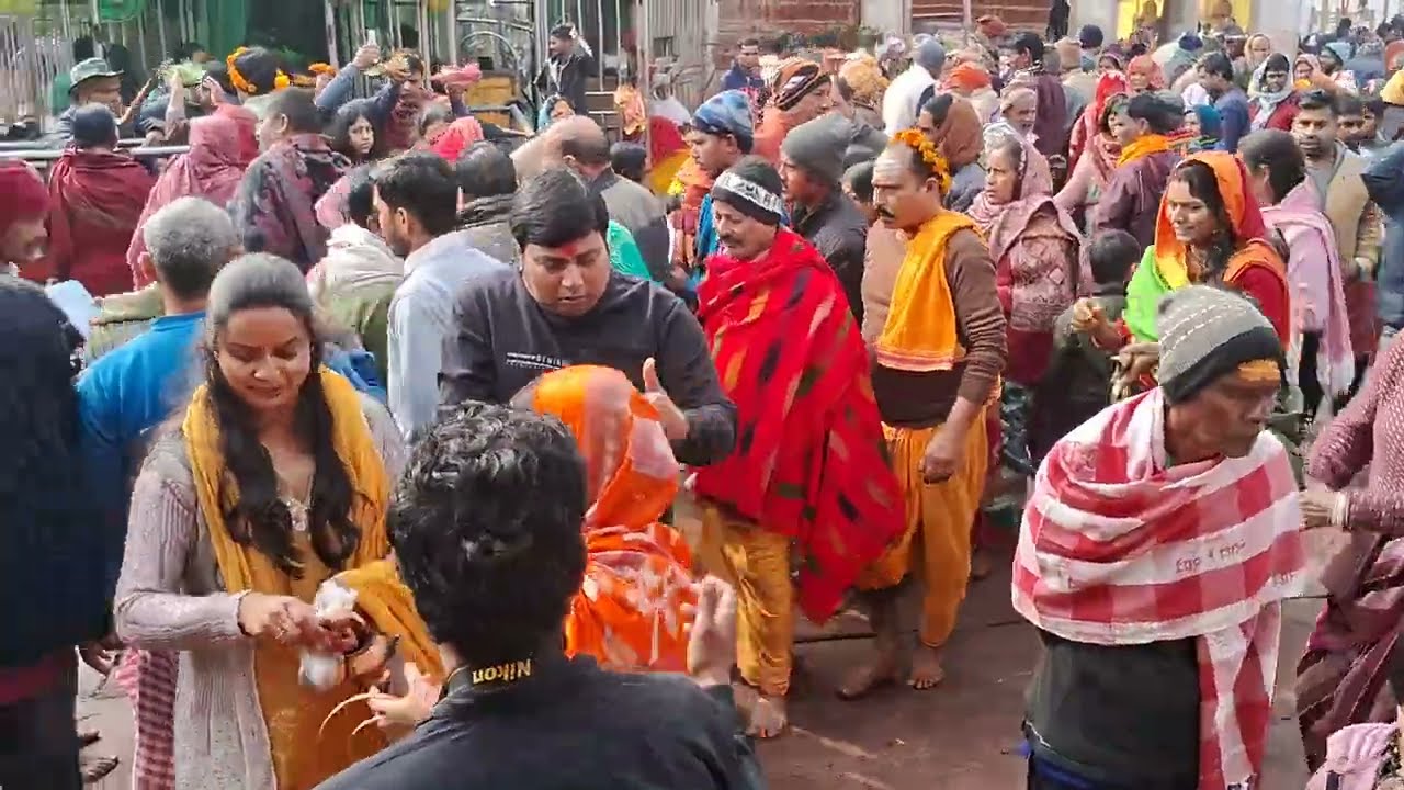 ये लड़की पाकिस्तान से देवघर मंदिर पूजा करने के लिए आया है देखिए #deoghar #bolbam #babadhaam 