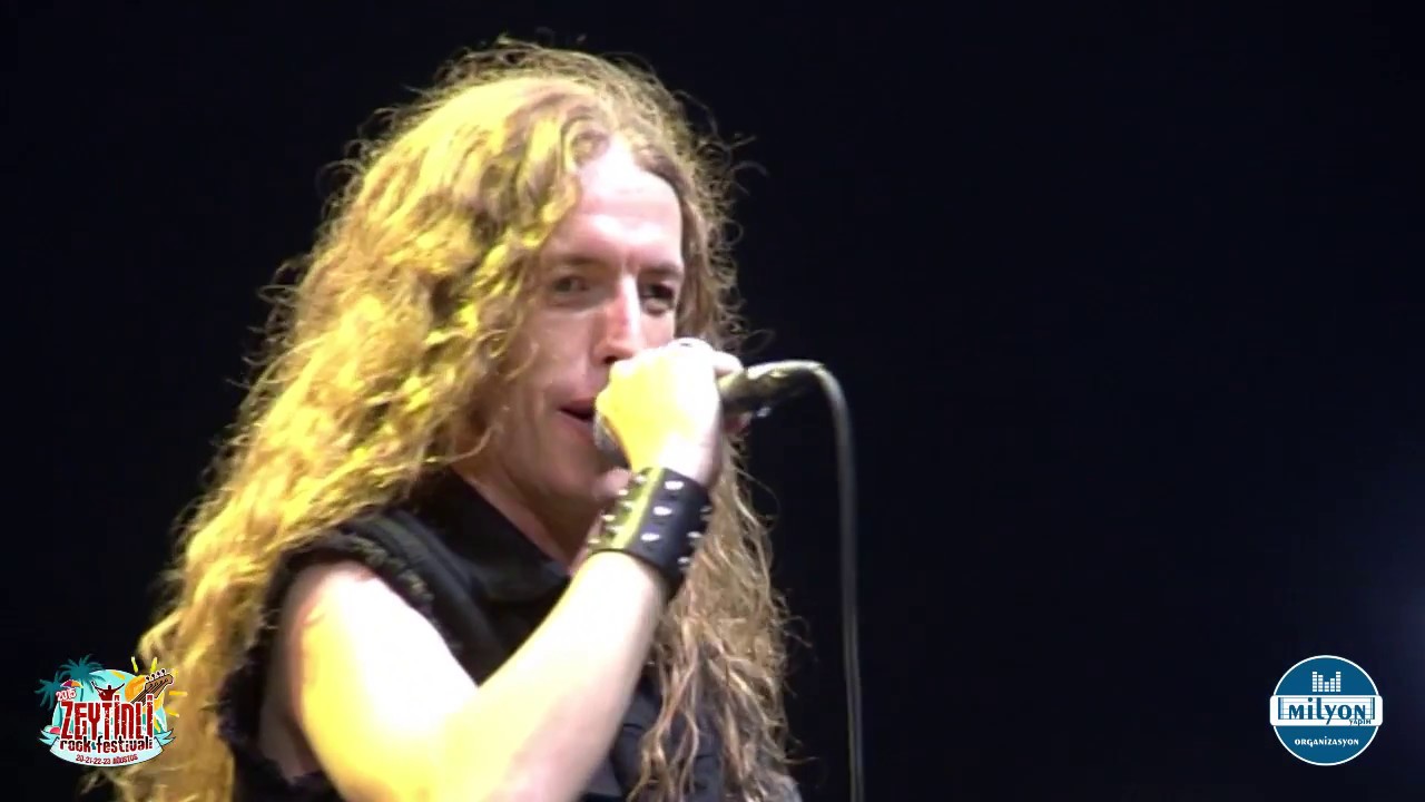 Kurtalan Ekspres - Gül Pembe | Zeytinli Rock Festivali 2015