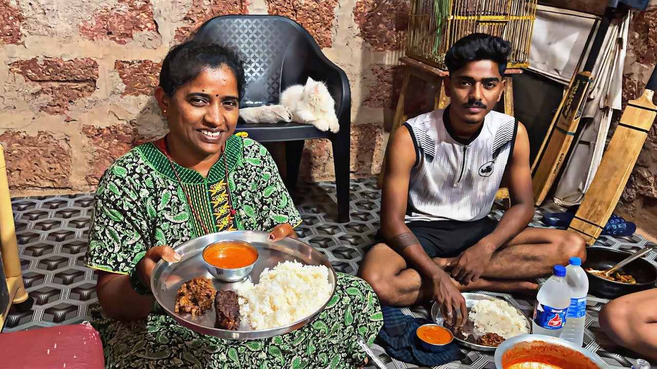 घरी नदीचे एवढे भारी मासे 😘 पण दिव्या काय खायला तयार नाही 😅 #family #familyvlog #marathi