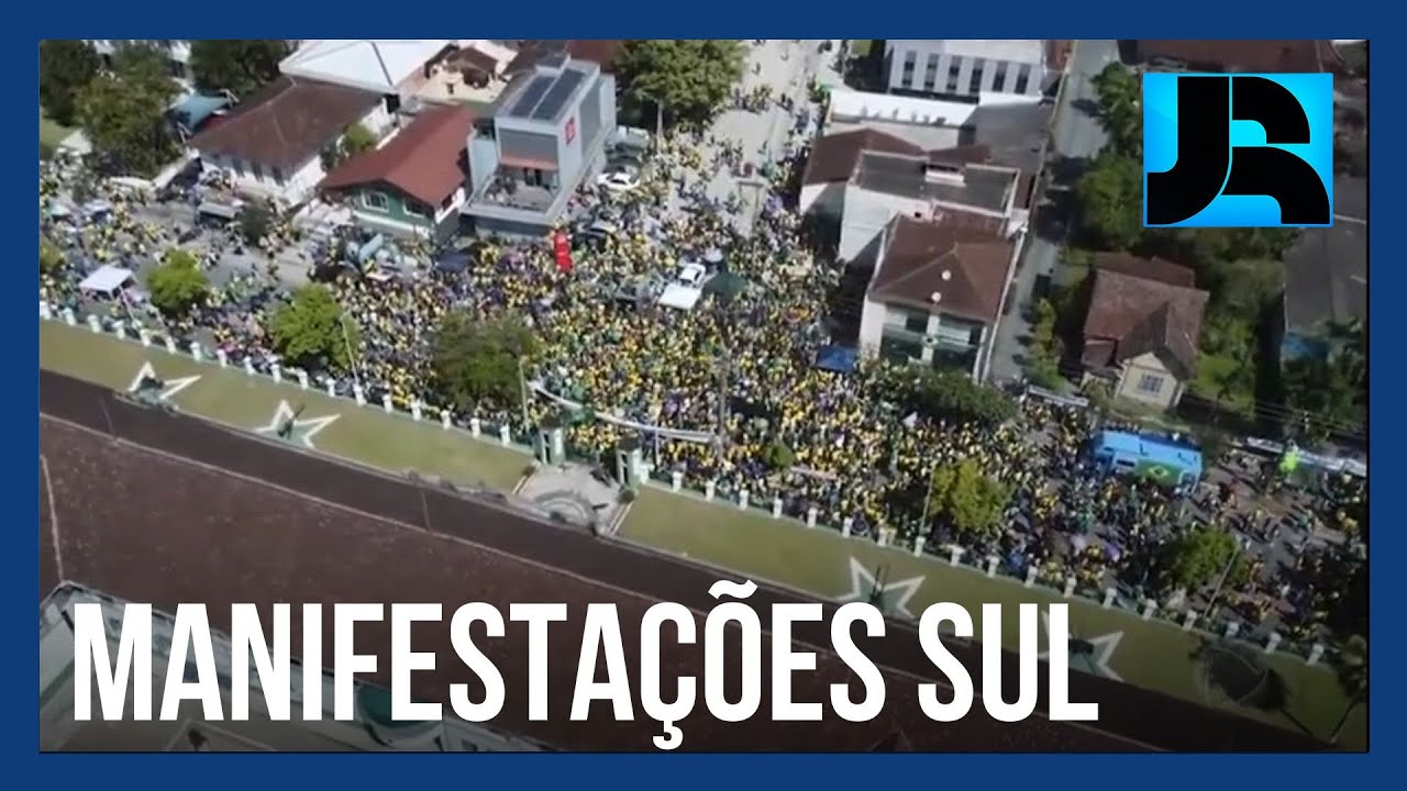 Manifestantes se reúnem em frente a quartéis generais no Paraná, Santa Catarina e Rio Grande do Sul