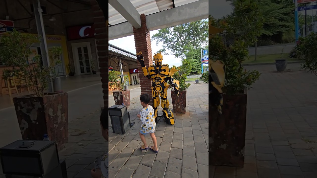 Kasih uang ke robot | Sikembar3G