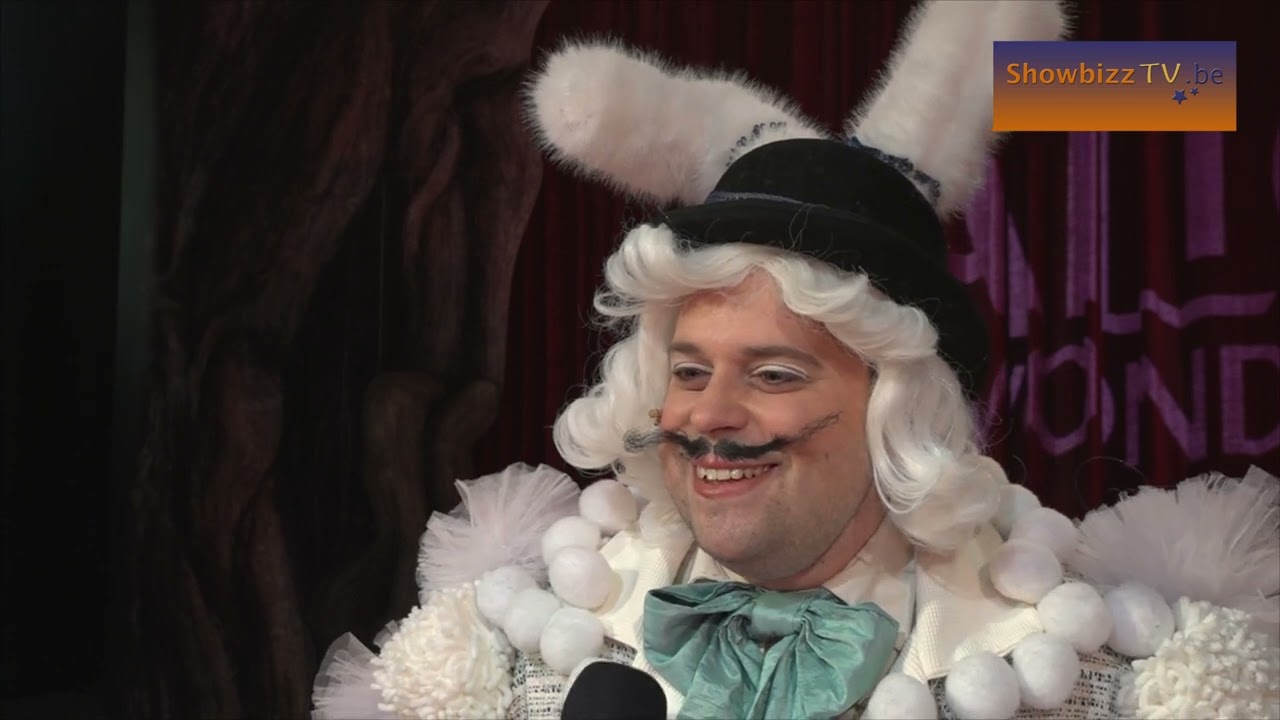 Sander Gillis 'wit konijn' in musical 'Alice in Wonderland': 