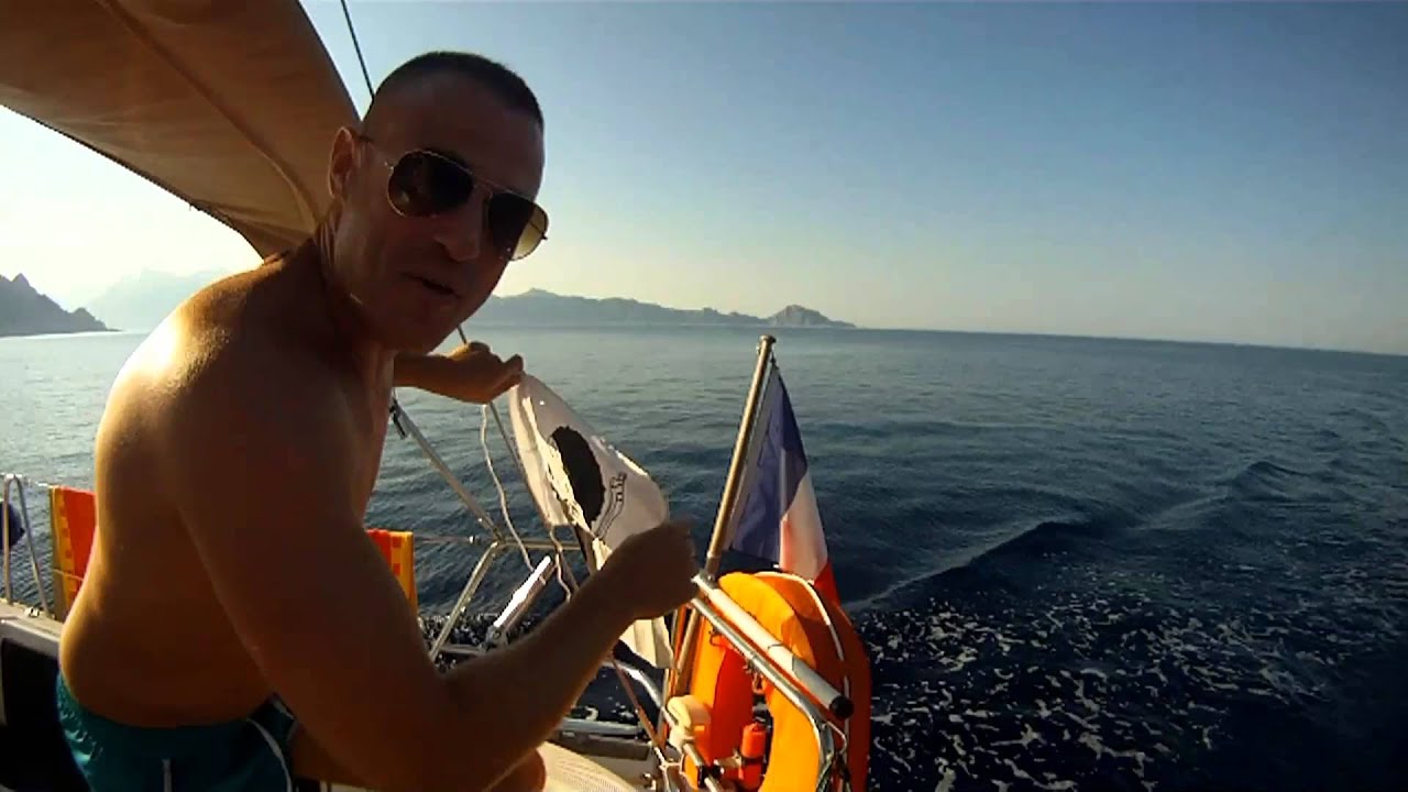 Traversée Corse  a la voile 2015 avec dauphins