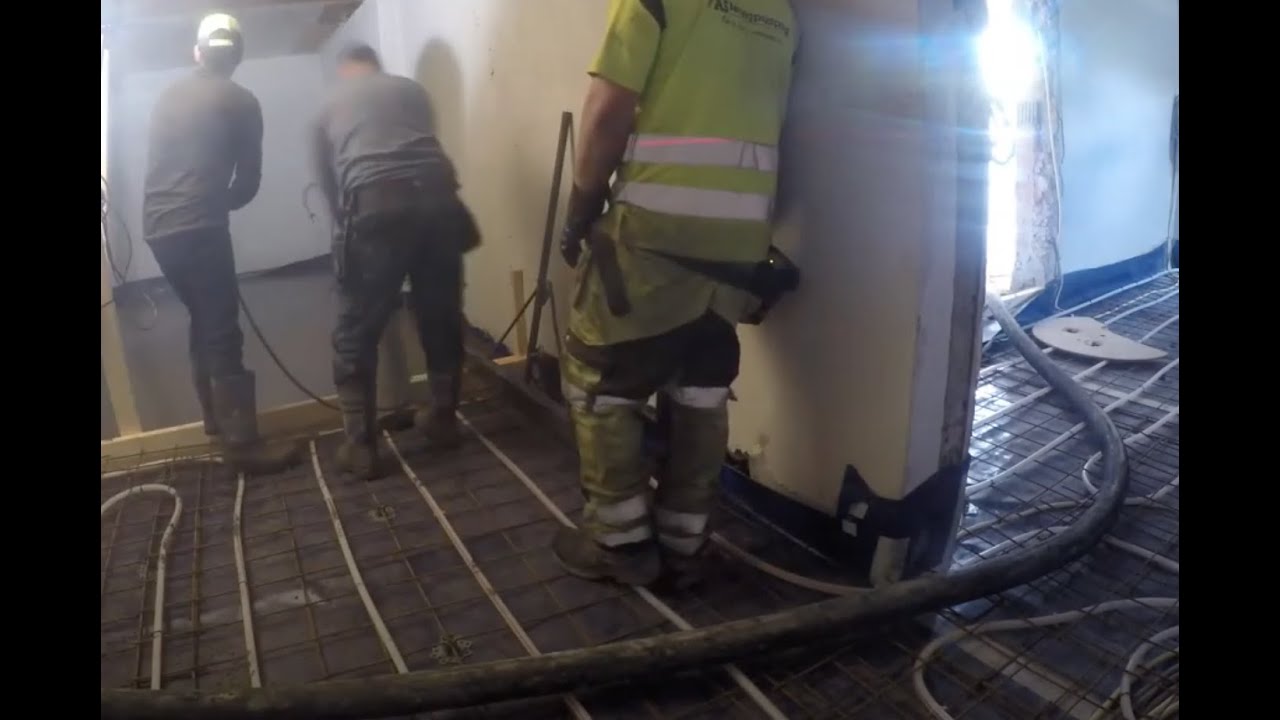 Utlegg ,dissing av ett lite kjellergulv i Oslo av Tom Langen.