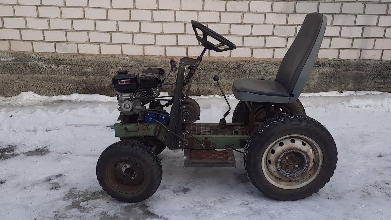 МИНИТРАКТОР с реверсом. Раздельный тормоз .
