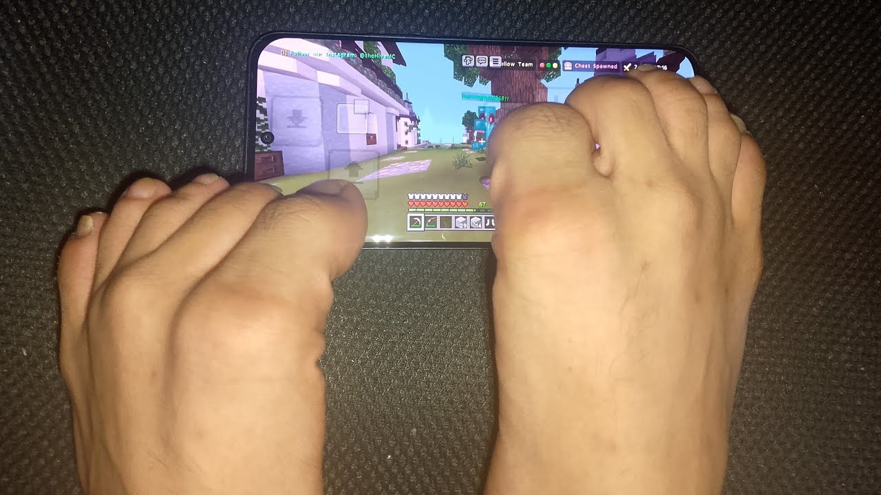 Skywars Handcam in Mobile (Best Combos + Clutches)
