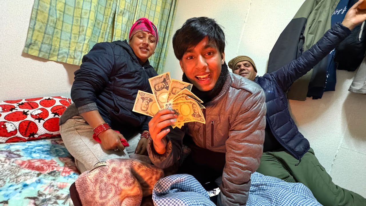 Giving My Youtube Salary To Mummy for Unlimited Shopping 😍 in Japan 🇯🇵 
