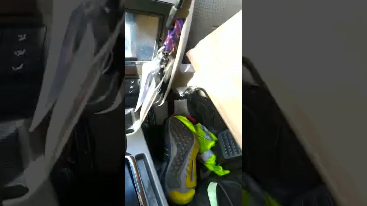 2009 to 2012 Ford escape removal of the center panel