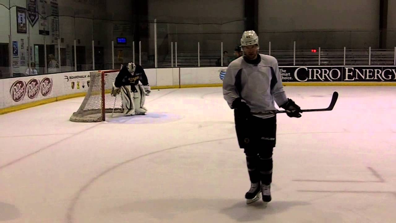 Alex Goligoski and Erik Cole skate in Frisco