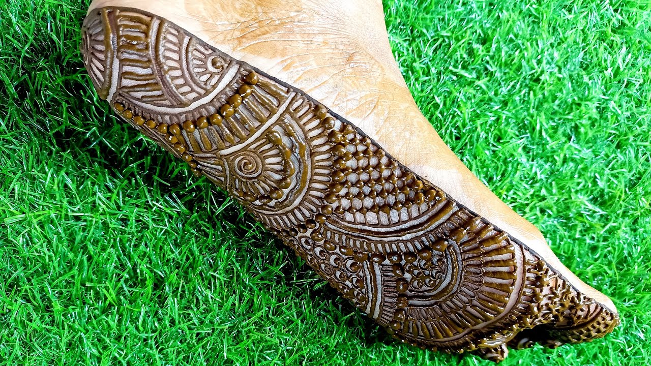 Latest & beautiful bridal feet mehndi design on sole 👣| Feet mehndi design| Bridal mehndi design |