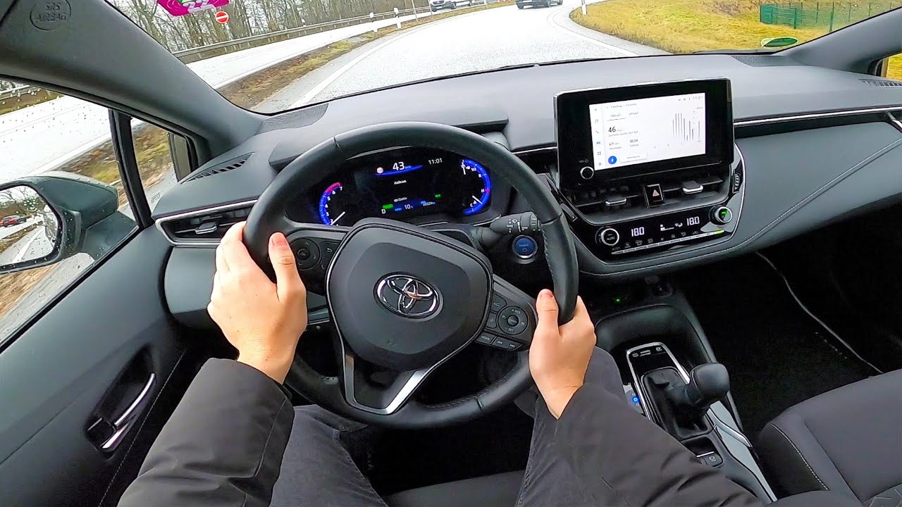 2022 Toyota Corolla 1.8 Hybrid TS Team Deutschland - pov test drive