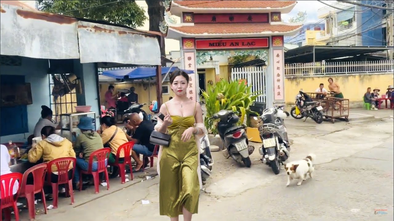 Walking in Nha Trang City - Phuong Cui is Too Busy And Crowded. Lang Thang Phố Phường Củi Nha Trang