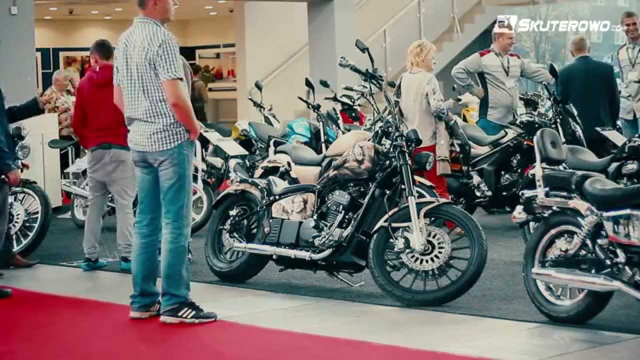 Junak 2016: Junak Cafe 125, S250 i M12 125 na Targach Kielce 2015 | Skuterowo.com