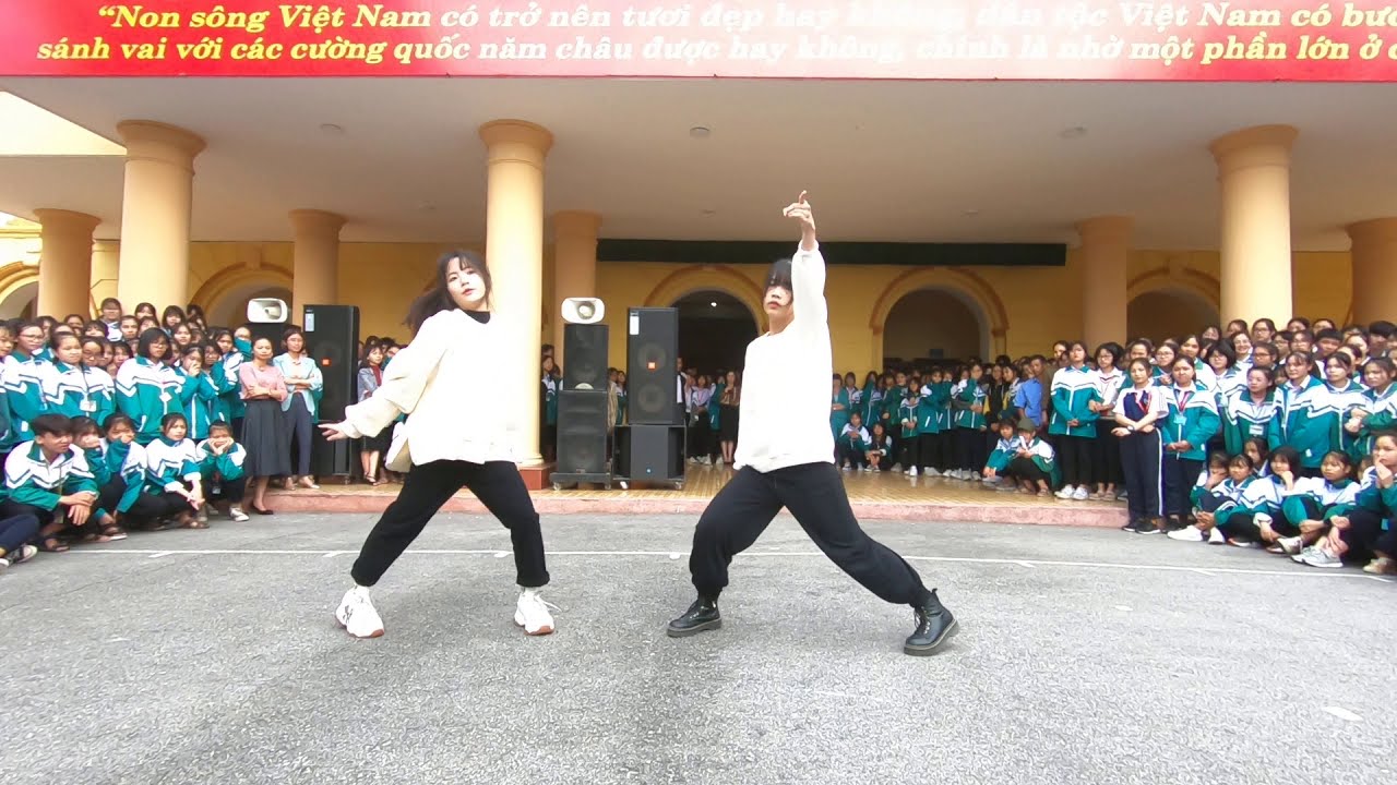 Top 2 nữ sinh nhảy hiện đại: Whistle-Mi GENTE-DDU DU
