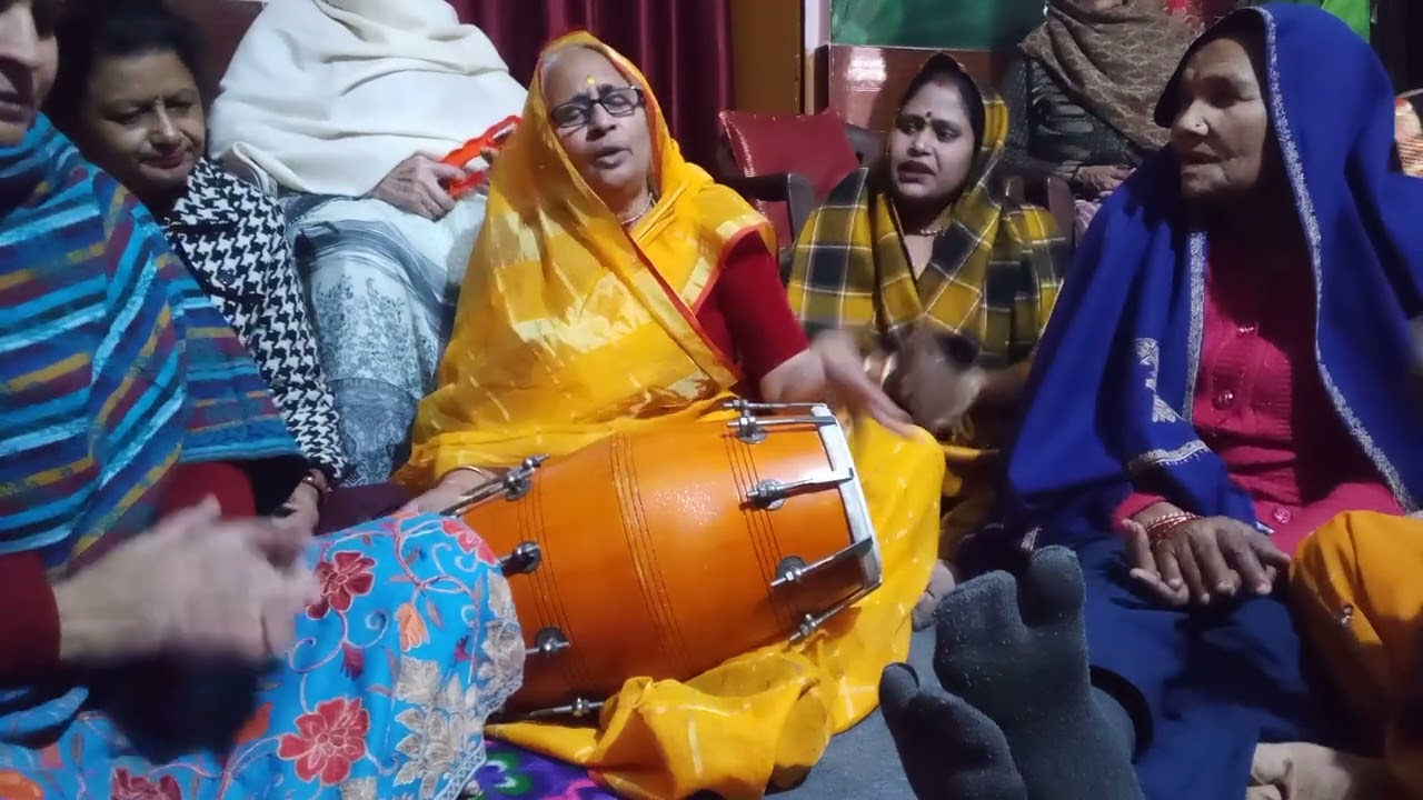 😍माताजी ने धमाल💃मचा दिया🔥💐घर के धंधे छोडूंगी बना लई सत्संग की टोली🙏#gangamaiya108 