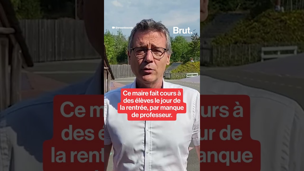 Ce maire fait cours &agrave; des &eacute;l&egrave;ves de sa commune le jour de la rentr&eacute;e, par manque de professeur.