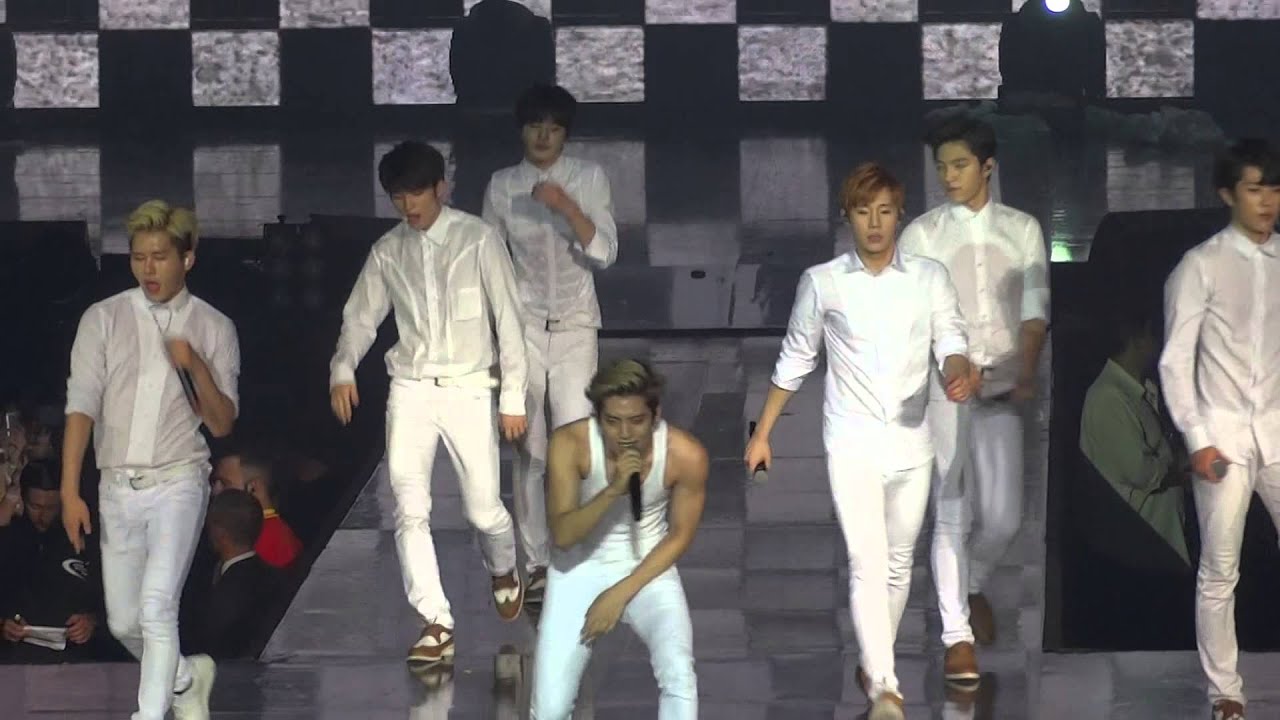 Music Bank in Brazil - Infinite - Last Romeo + Paradise + The Chaser