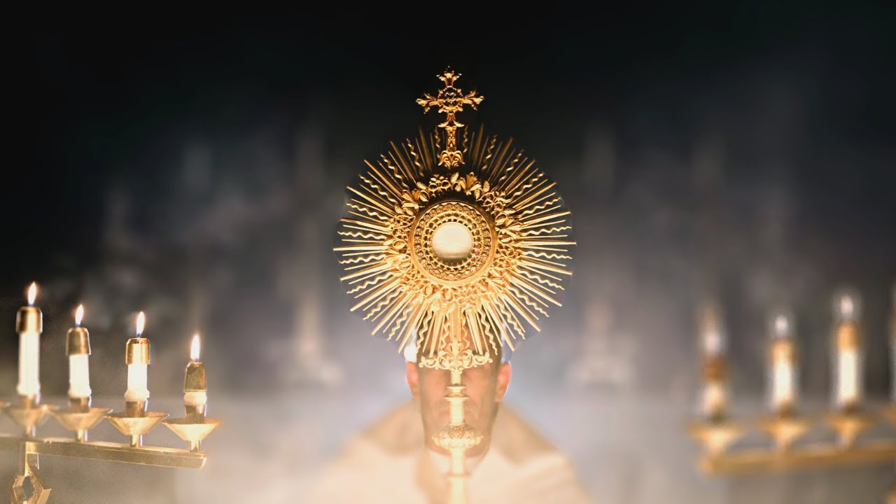 Misterio de amor y de fe | San Josemaría sobre la Eucaristía