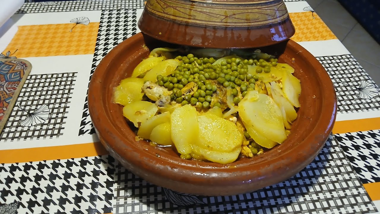طاجين بالبطاطا وجلبانه