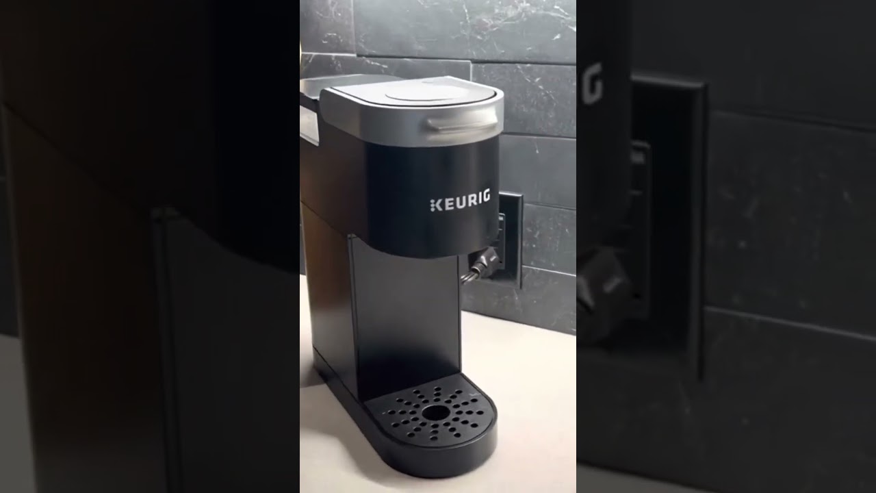 Кофеварка Keurig K-Mini отлично подходит для небольших кухонь.