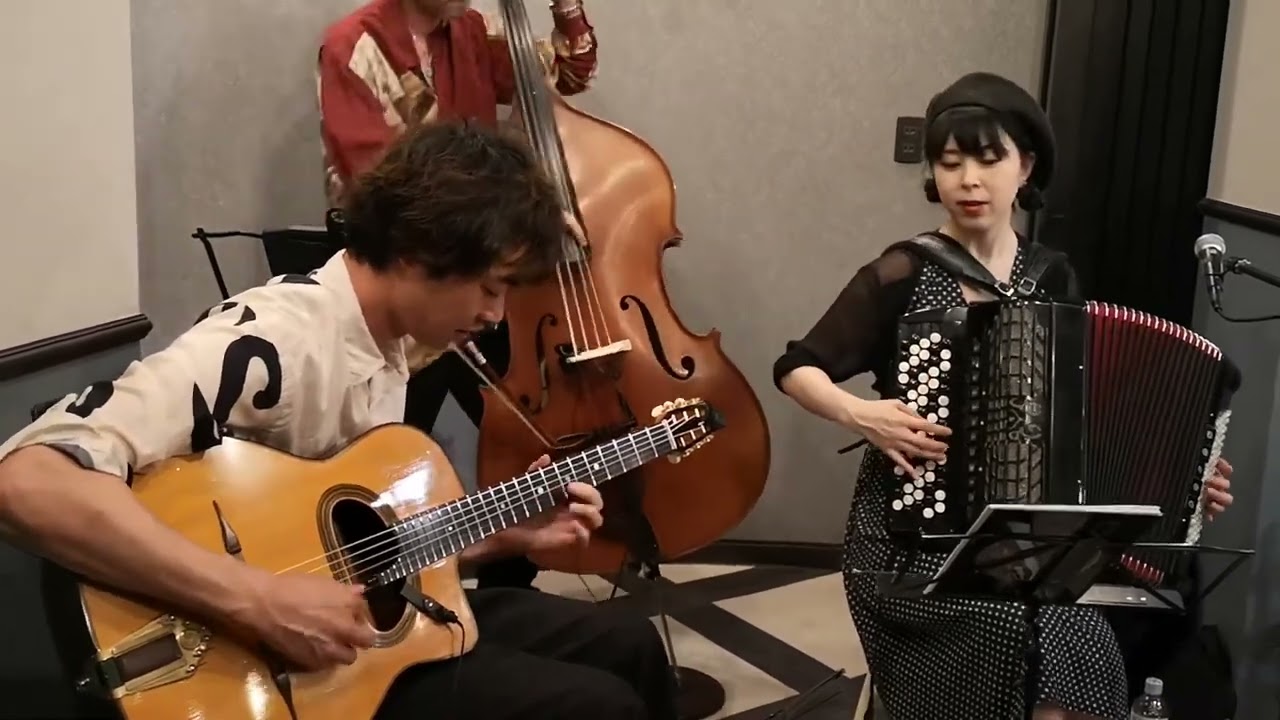 Double Jeu(Gypsy Jazz Trio)
