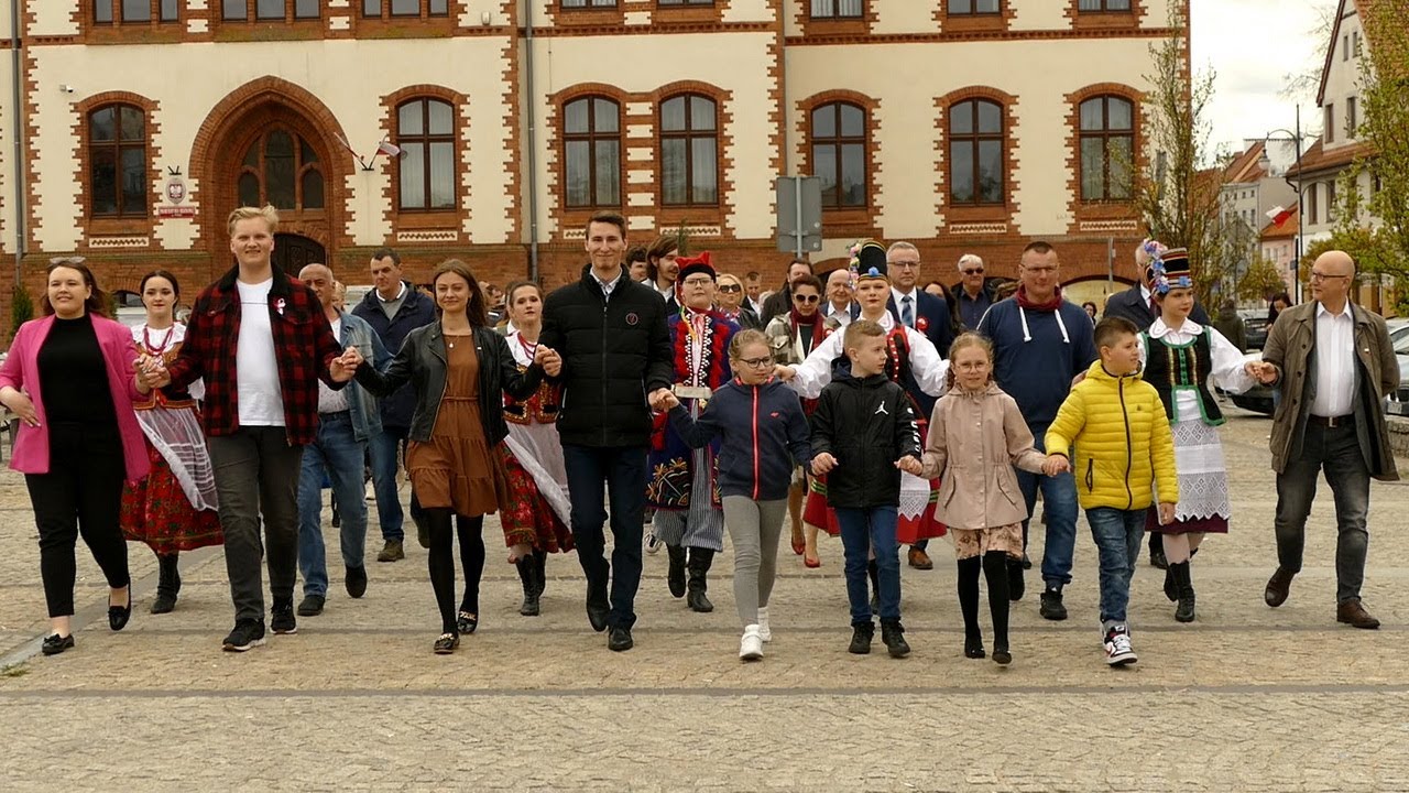 Wspólny Polonez na Placu Daszyńskiego - Pisz 3 maja 2022