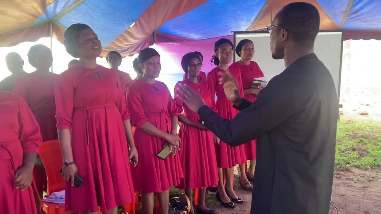 The grass withers. Sda UMUOKAHIA TOWNSHIP DISTRICT CHOIR