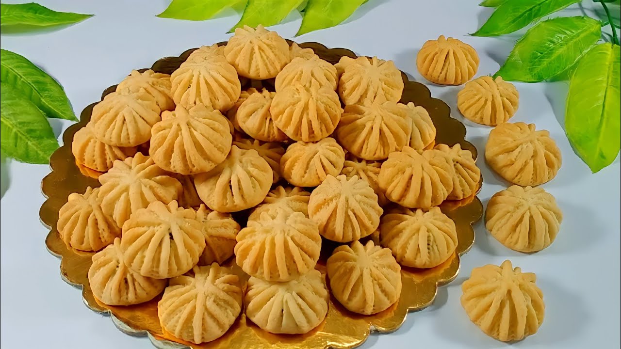 معمول التمر بدون قالب أسهل واشيك واطعم معمول محشي بالعجوه اقتصادي ومقاديره مظبوطة بالجرام وبالكوب