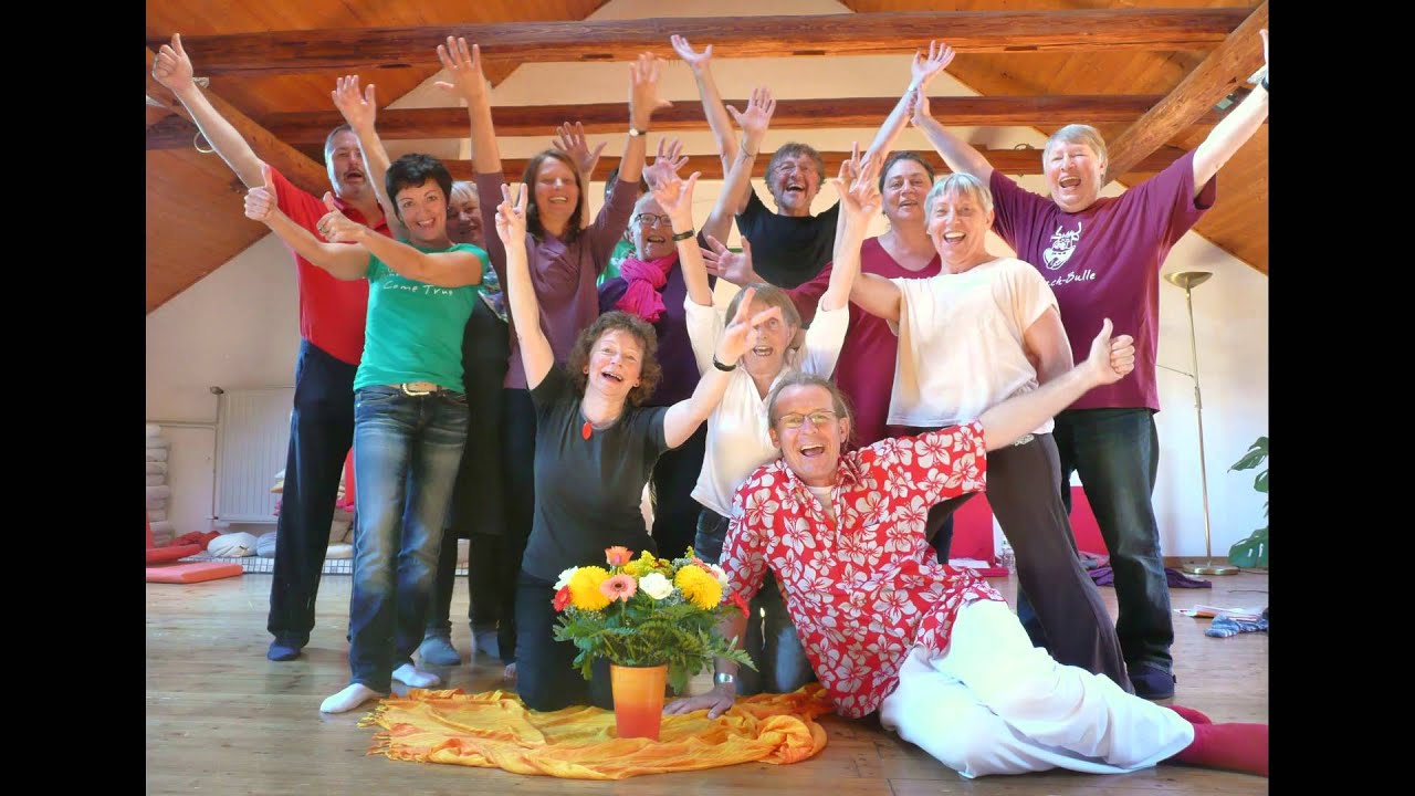 Dr  Madan Kataria nominiert Egbert Griebeling zum Lachyoga-Master-Trainer