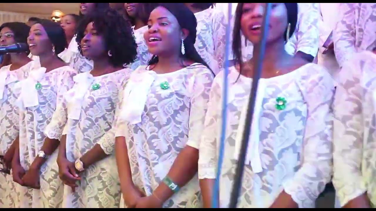 Ji Masun - De Emeralds Choir Ji Masun Gbe body E!