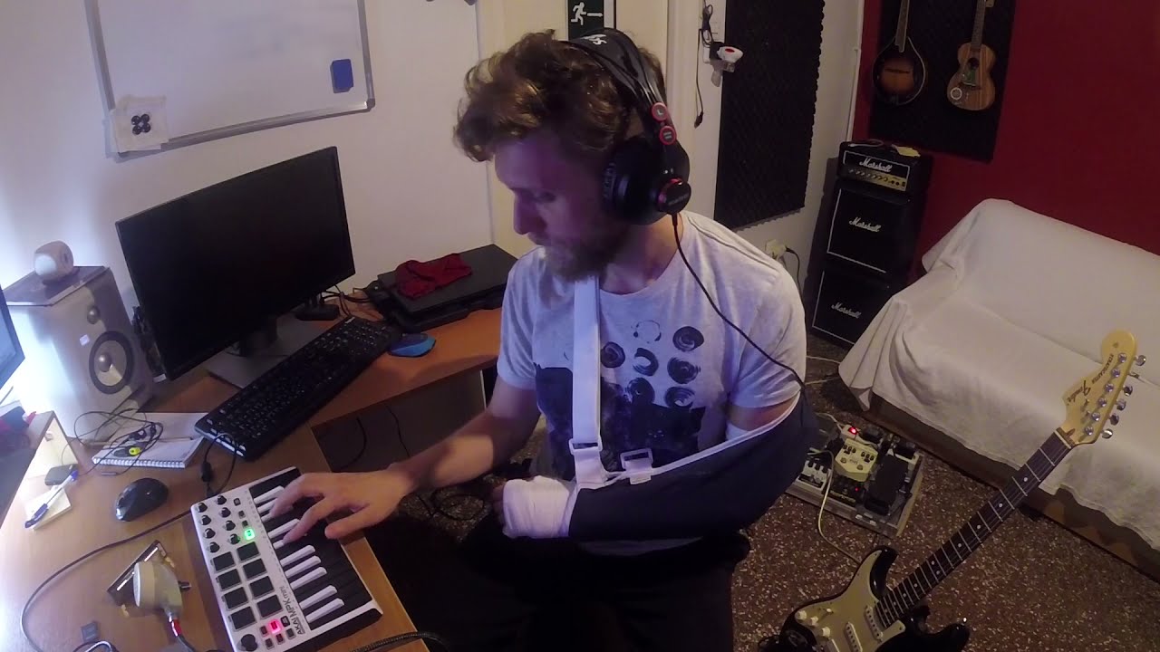 Often A Bird (Wim Mertens) - 1Hand LoopJam