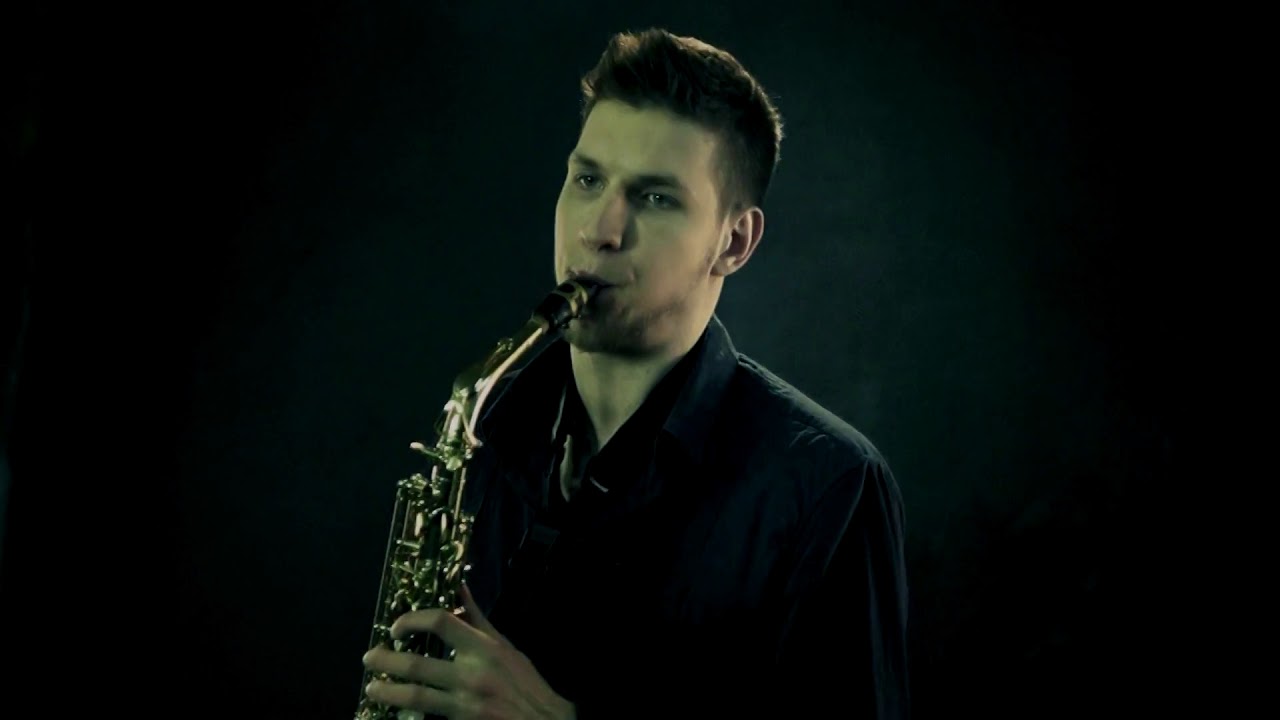 Male Saxophonist 110443