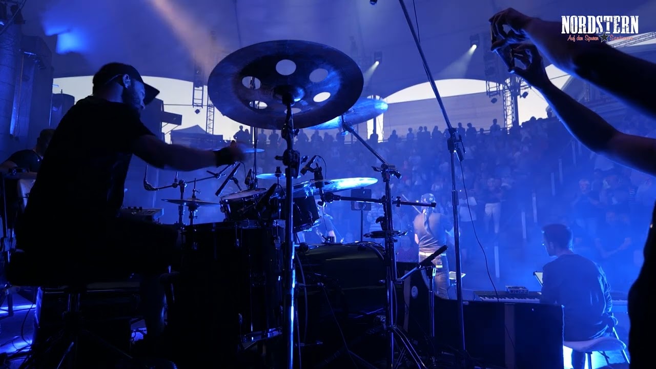 City / Am Fenster  Cover by Nordstern / DrumCam @Felix Mühle