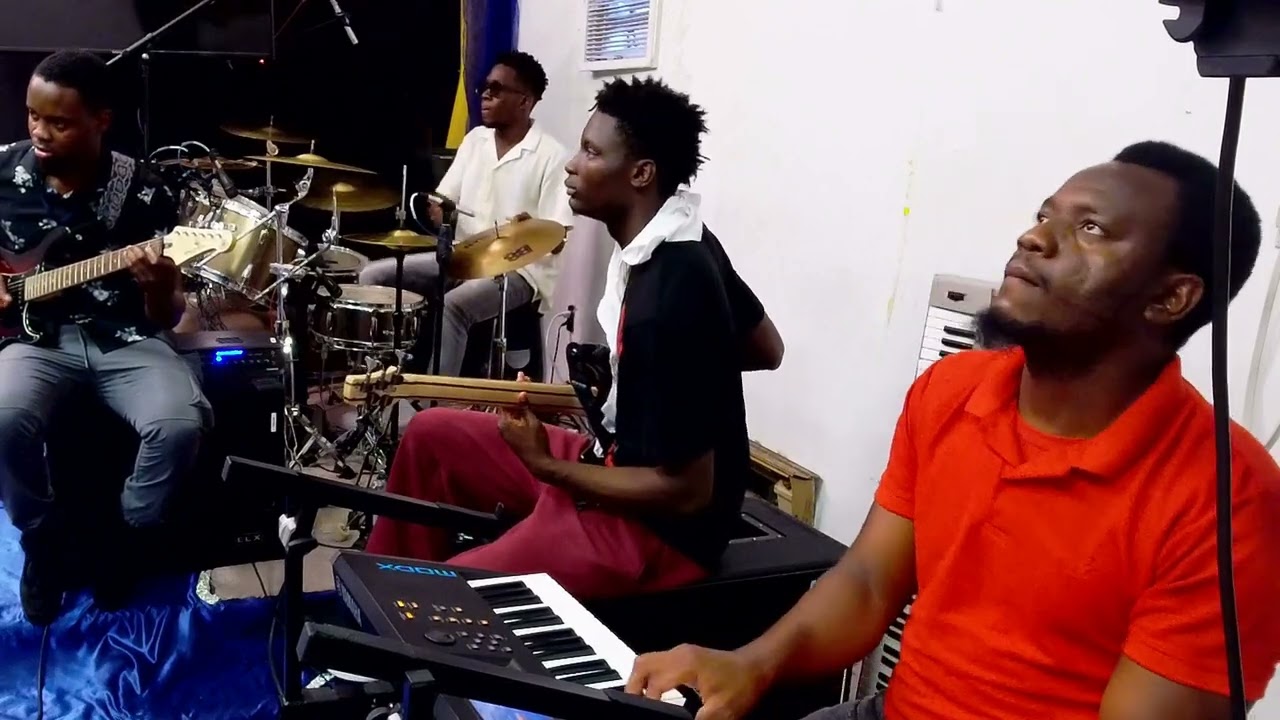 Menmsi chemen  mwen nwa. Kompa