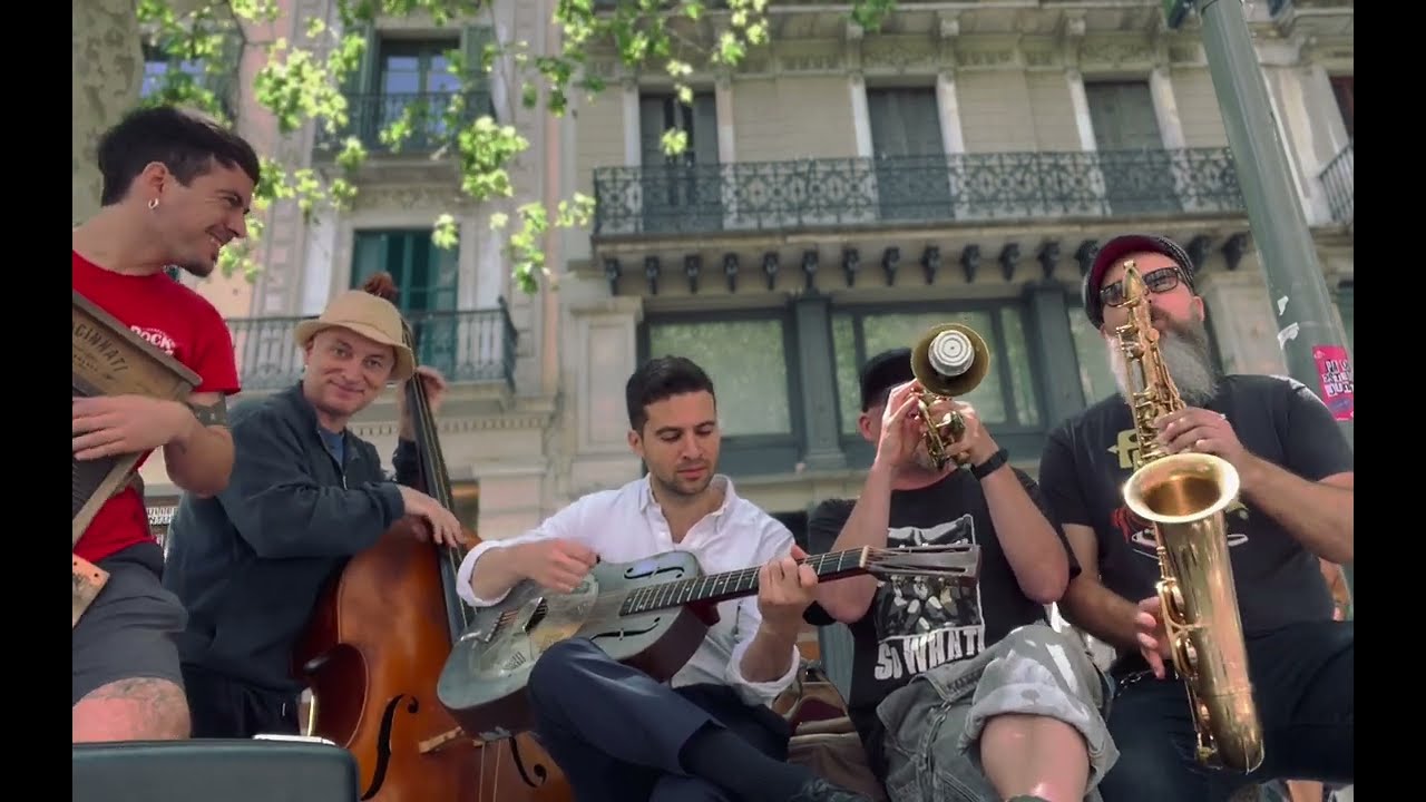 St Louis Blues (Street music/from Barcelona with love)