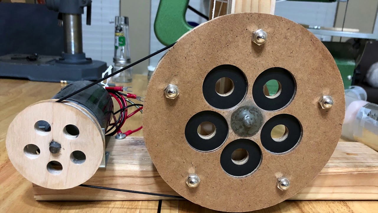 Simple Motor Driven Wimshurst Machine