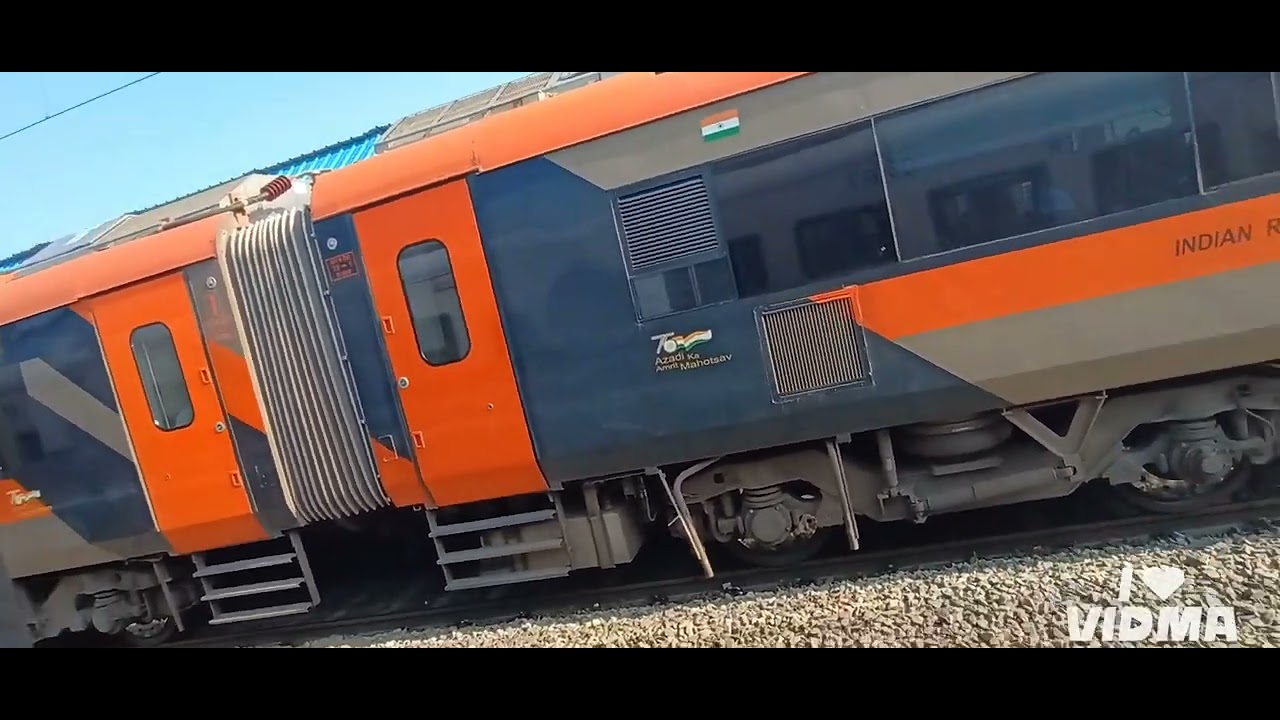 ARRIVAL AND DEPARTURE OF VANDE BHARAT EXPRESS AT TAMBARAM RLY STATION 