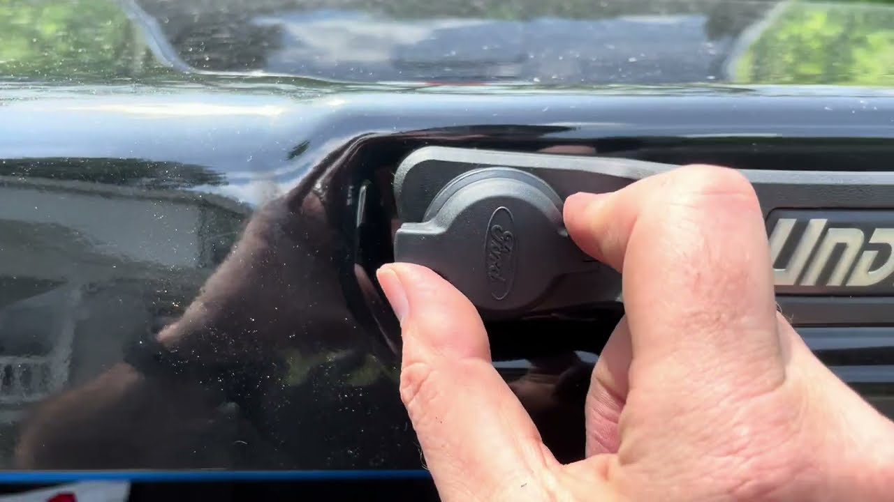 F150 undercover tonneau lock replacement