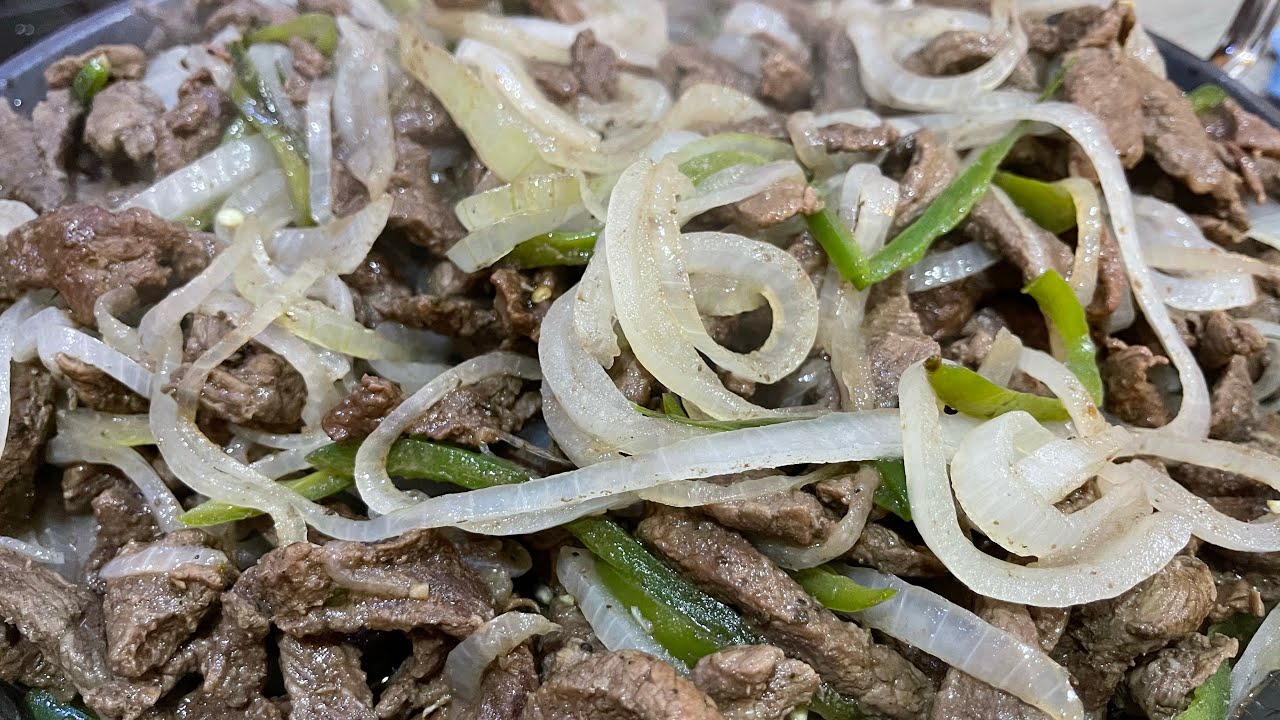 Bistec 🥩 encebollado 🧅 Suave , jugoso y Delicioso